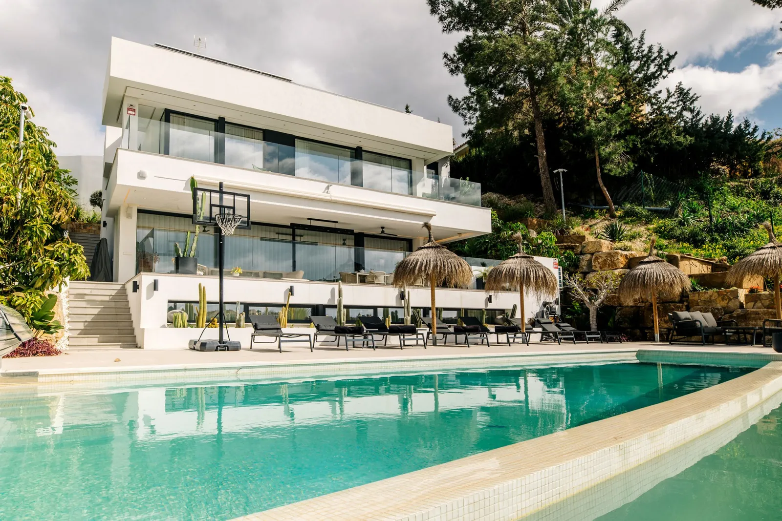 Villa ALTAMIRA — exterior view, Las Lomas de Marbella, Marbella.