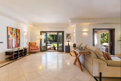 Villa CASANDRA