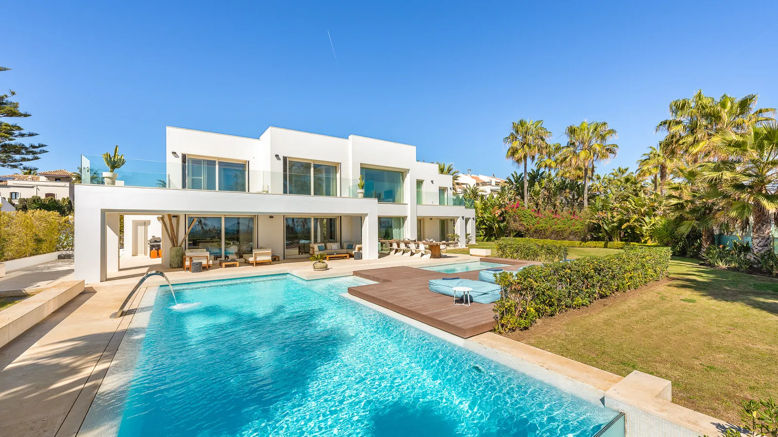 Villa NEROLI — exterior view, Rio Verde Playa, Marbella.