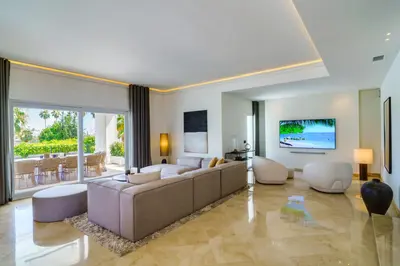 Villa CELINA