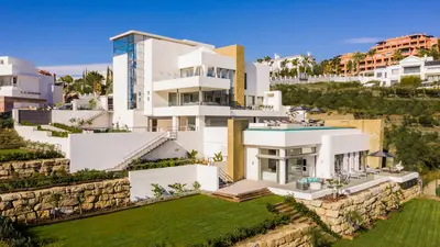 Villa BOND