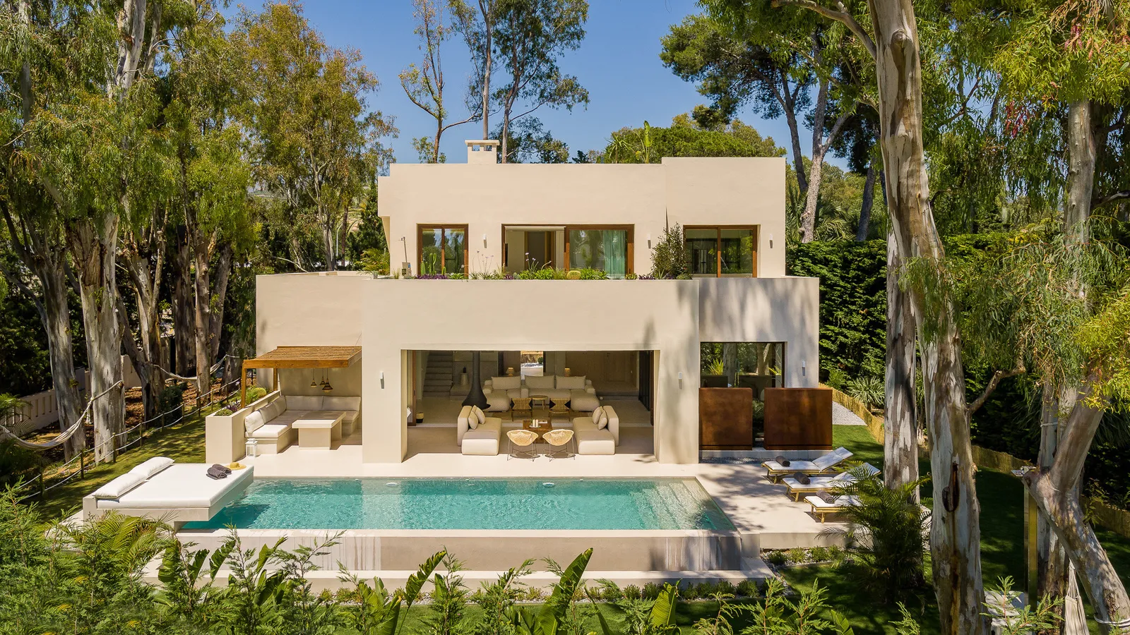 Villa SALINA — exterior view, Los Monteros Playa, Marbella.