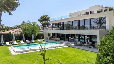 Villa MONTE