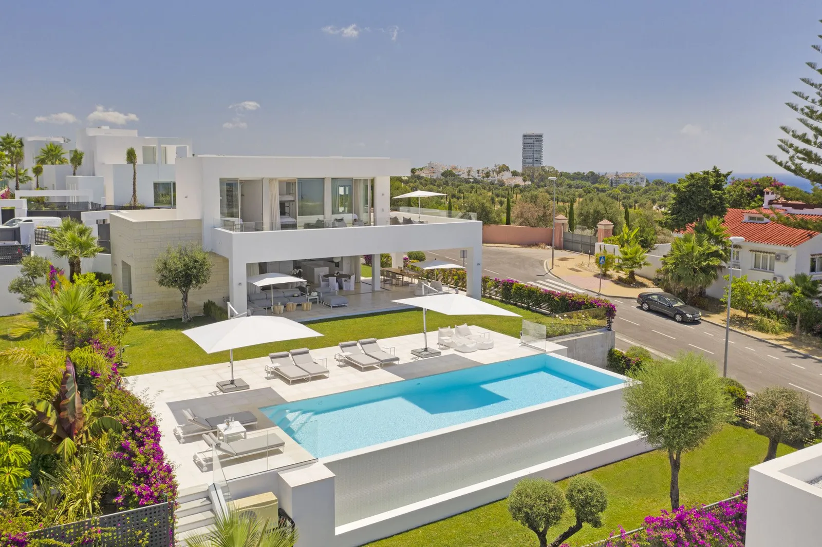 Villa MARTA — exterior view, Rio Real, Marbella.